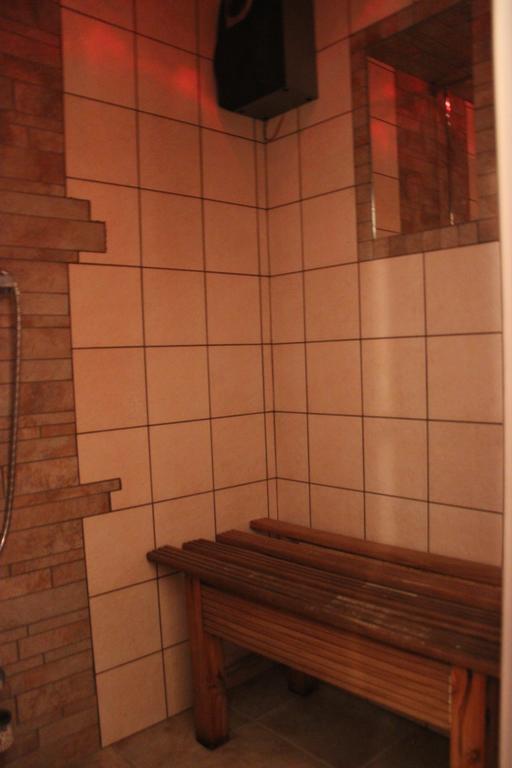 Villa La Tour Нюс Экстерьер фото